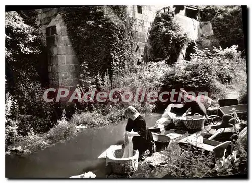 Cartes postales moderne Huelgoat Finistere Lavandieres pres du vieux Moulin