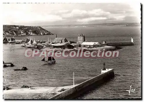 Cartes postales moderne Bretagne Camaret Finistere le Sillon la chapelle Notre Dame de Rocamadour et la tour Vauban