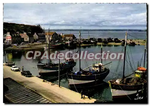 Cartes postales moderne Camaret sur Mer Finistere dans le coin du Styvel bateaux de peche au repos