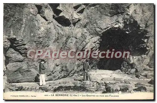 Cartes postales La Bernerie L Inf Les Grottes au pied des Falaises