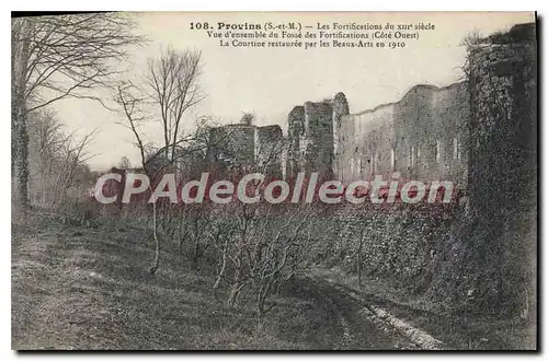 Cartes postales Provins S et M les Fortifications du XIII siecle vue d'ensemble du Fosse des Fortification Cote