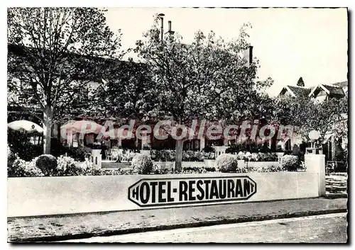 Cartes postales moderne Les Pleiades Cadre Charmant Tout L'Ordre Barbizon (S et M) Ensemble des Terrasses