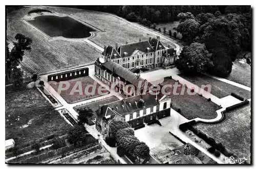 Cartes postales moderne Guermantes (S et M) Vue generale aerienne du Chateau (Monument historique XVIIe s)