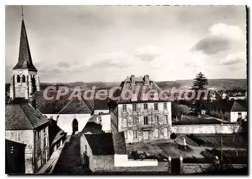 Cartes postales moderne Jouarre (Seine et Marne) Eglise Paroissiale Saint Pierre et Aumonerie a droite le batiment des