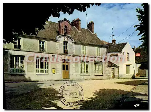 Cartes postales moderne Nesles la Gilberde (S et M) La Mairie et les Ecoles