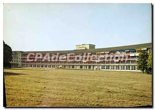 Cartes postales moderne Neufmoutiers en Brie Les Lyceens Vue d'ensemble