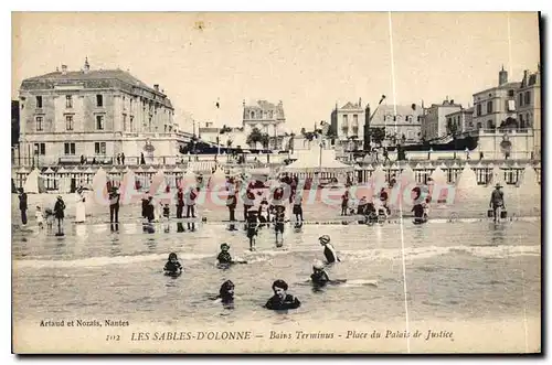 Cartes postales Les Sables d'Olonne Bains Terminus Place du Palais de Justice