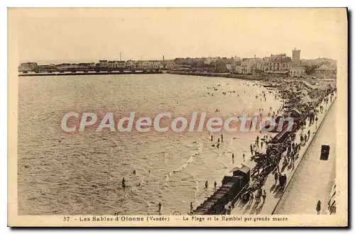 Cartes postales Les Sables d'Olonne (Vendee) La Plage et la Remblai par grande maree