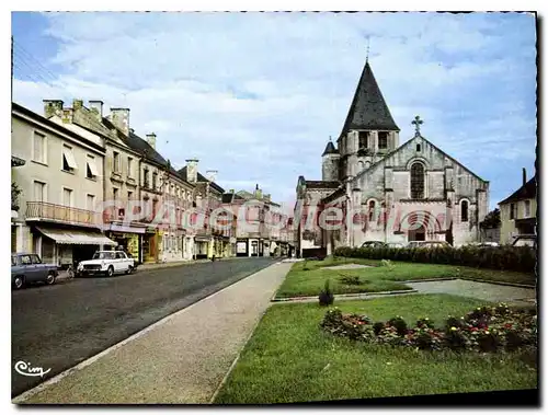 Cartes postales moderne Chauvigny (Vienne) La Place du Marche