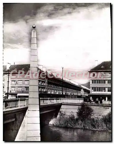 Cartes postales moderne St Die Vosges La Meurthe et la Rue Thiers