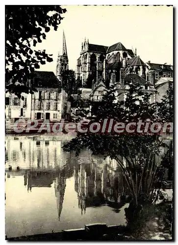 Cartes postales moderne Auxerre Eglise St Germain et l'Yonne