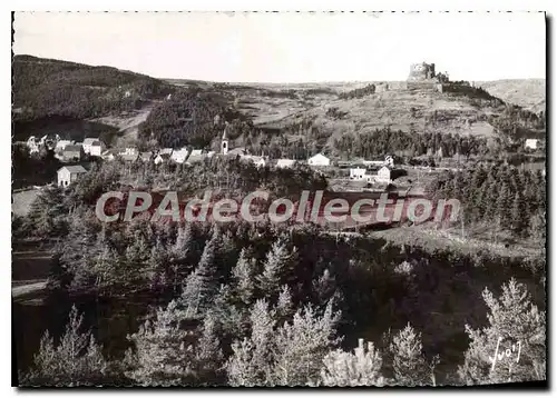 Cartes postales moderne Murols Puy de Dome vue generale et les ruines du Chateau Feodal