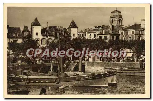 Ansichtskarte AK St Jean de Luz Basses Pyrenees Le Port des Pecheurs