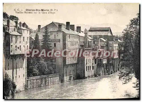 Cartes postales Oloron Ste Marie Basses Pyrenees Vieilles Maisons sur le Gave d'Aspe