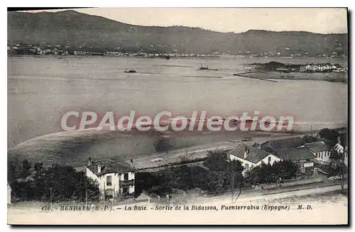 Ansichtskarte AK Hendaye Basses Pyrenees La Baie Sortie de la Bidassoa Fuenterrabia Espagne