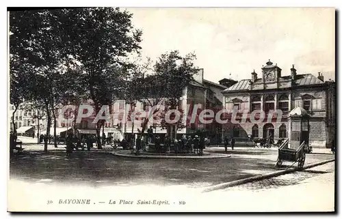 Cartes postales Bayonne La Place Saint Esprit