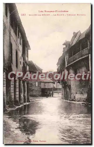 Ansichtskarte AK Les Basses Pyrenees Salies de Bearn La Salute Vieilles Maisons