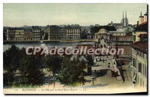 Cartes postales Basses Pyrenees La Place le Pont Saint Esprit