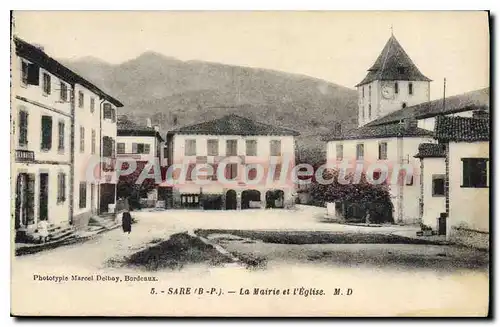 Cartes postales Sare Basses Pyrenees La Mairie et l'Eglise