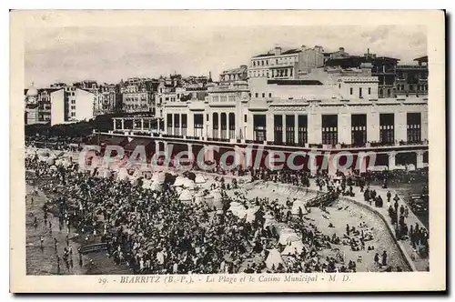 Cartes postales Biarritz B P La Plage et le Casino Municipal