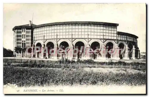 Cartes postales Bayonne Les Arenes