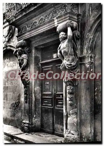 Cartes postales moderne BEAUCAIRE porte des Cariatides ancien h�tel des Poralets