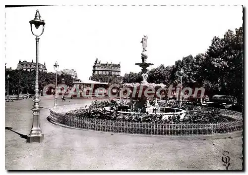 Cartes postales moderne BEZIERS la place de la citadelle