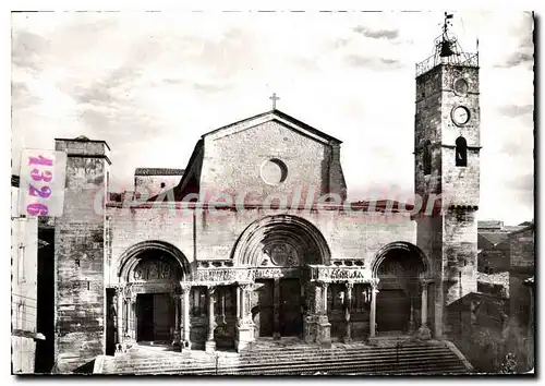 Cartes postales moderne Saint Gilles Facade De I'Eglise