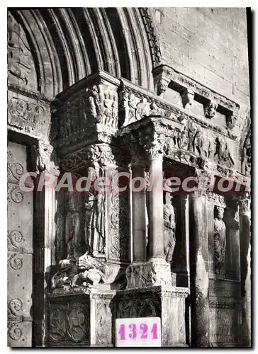 Cartes postales moderne Saint Gilles Bas Reliefs De I'Eglise Abbatiale