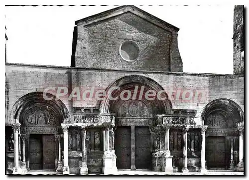 Cartes postales moderne Saint Gilles Eglise Abbatiale