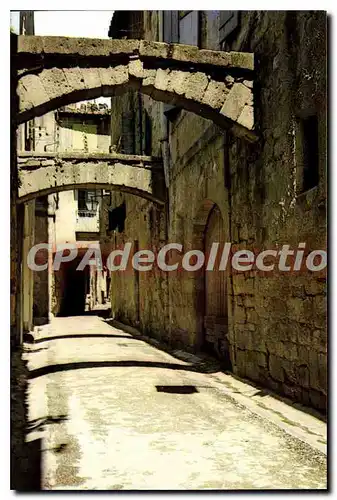 Cartes postales moderne Sommieres Une Vieille ruelle
