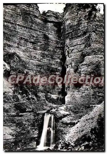 Cartes postales moderne Les Cevennes Touristiques Massif De L'Aigoual L'Abime de Bramabiau La Sortie de la riviere Soute