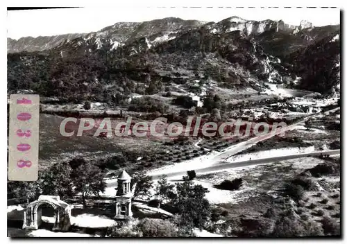 Cartes postales moderne Paysages De Provence Route se Saint Remy Aux Baux Le Mausolee