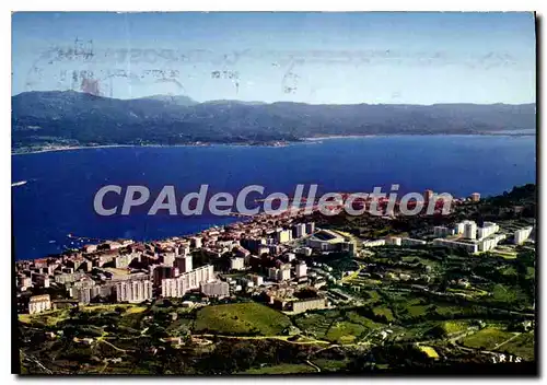 Cartes postales moderne Ajaccio La Ville apparait dans le Majestueux Golfe