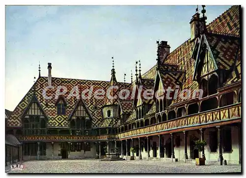 Cartes postales moderne Beaune La Cour D'Honneur Le Puits