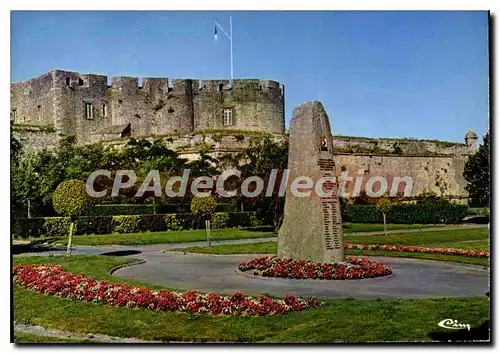 Cartes postales moderne Brest Une partie Du Chateau Et Le Monument