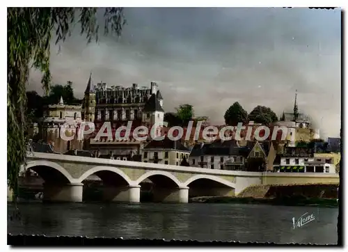 Cartes postales moderne Amboise Le Chateau Enceinte Et La Chapelle Saint Hubert