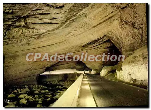 Cartes postales moderne La Groite Du Mas D'Azil Route Et Riviere Traversant La Grotte
