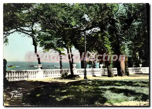 Cartes postales moderne Beg Meil De la Terrasse du Grand Hotel vue sur la Mer