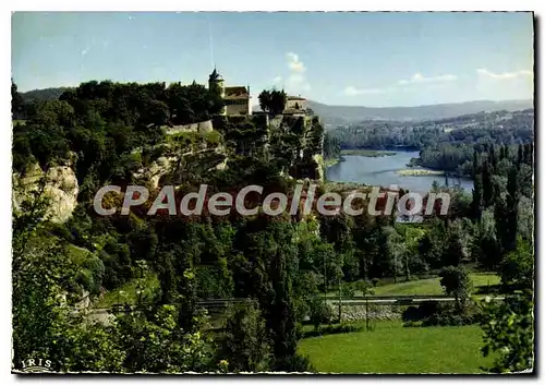 Cartes postales moderne Aux Confins du Perigord Perche sur une Falaise