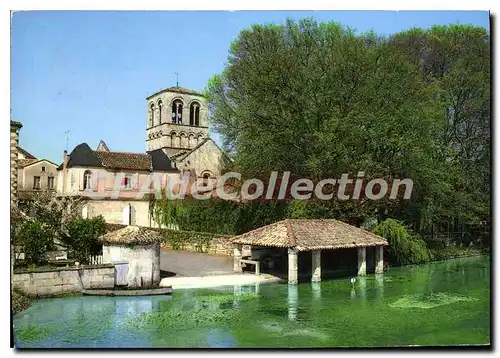 Cartes postales moderne Magnac sur Touvre Charente Eglise Vieux lavoir sur la Touvre