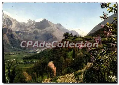 Moderne Karte Les Pyrenees La Vallee d'Argeles Gazost au Printemps La Chapelle de la Pietal