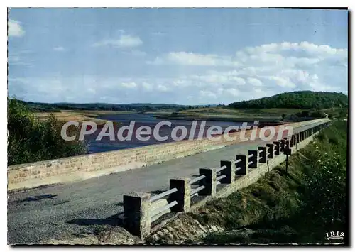 Cartes postales moderne Entre Peyrat le Chateau et Royere Le Barrage de Lavaud Gelade