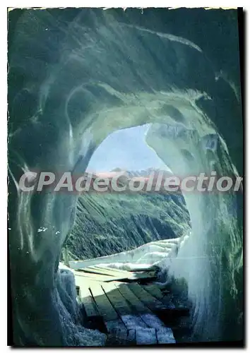 Cartes postales moderne Chamonix Mont Blanc La Groitte de Glace