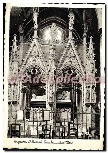 Cartes postales moderne Treguier Cathedrale tombeau de St Yves