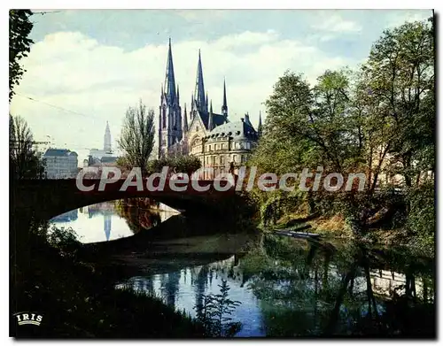 Cartes postales moderne Strasbourg Bas Rhin Eglise Saint Paul et Cathedrale Die Sankt Paulskirche