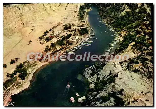 Cartes postales moderne La Cote de Marbre Les Calanques Provencales entre Marseille et Cassis Vue aerienne de la Calanq