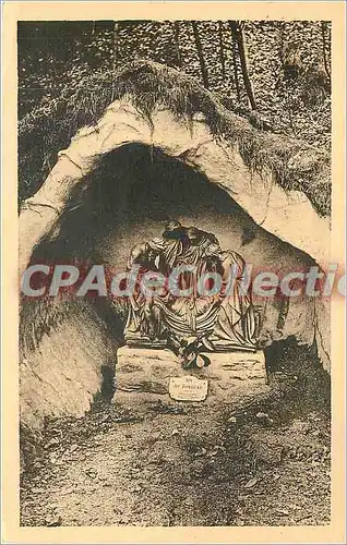 Cartes postales Le Warldon (Ardennes) Le chemin de la Croix XIVe station Jesus ets mis dans le Tombeau