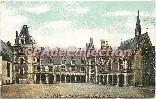 Ansichtskarte AK Blois Chateau Aile de Louis XII facade sur la Cour