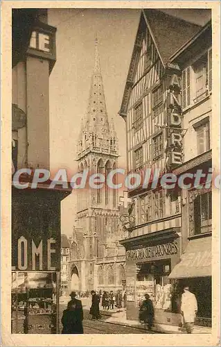 Cartes postales Caen (Calvados) L'Egilse St Pierre vue de la rue St Jean